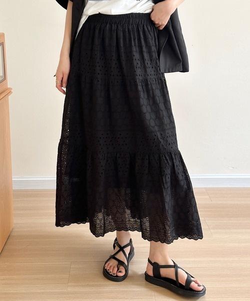 DAY CLOSET(デイ クローゼット)の「【ロング丈】ナチュラル透け感。アイレットレース ティアード切り替えスカート レディース(スカート・レディース・アイボリー/ブラック・FREE)」の16枚目の写真