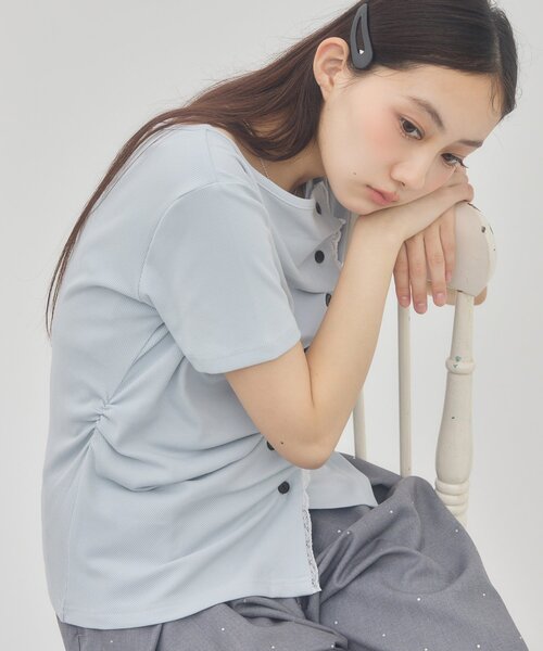 DISCOAT(ディスコート)の「【umm.】レースレイヤードドレープ半袖プルオーバー(Tシャツ/カットソー・レディース・アイボリー/ミント/サックスブルー/ライトグレー/ブルー系その他/ネイビー/ホワイト系その他/ブラウン・FREE)」の11枚目の写真