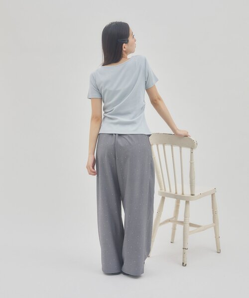 DISCOAT(ディスコート)の「【umm.】レースレイヤードドレープ半袖プルオーバー(Tシャツ/カットソー・レディース・アイボリー/ミント/サックスブルー/ライトグレー/ブルー系その他/ネイビー/ホワイト系その他/ブラウン・FREE)」の14枚目の写真