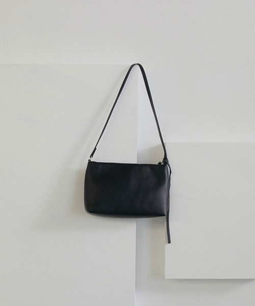 anuke（アンヌーク）の「Ecoleather Hand Bag（ハンドバッグ・レディース・ブラウン/ブラック・FREE）」の2枚目の写真