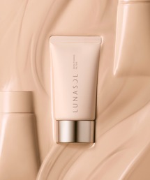 LUNASOL（ルナソル）の「スキンフュージングフィルター（ファンデーション）」