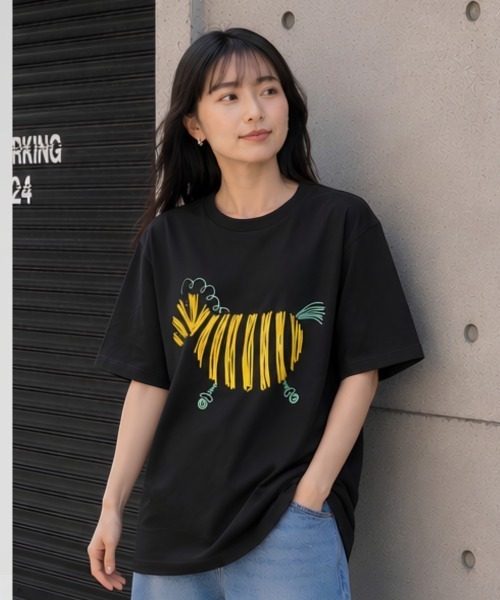 center i（センターアイ）の「アニマルプリント半袖Tシャツ（Tシャツ/カットソー・レディース・ベージュ/ピンク/グレー/ホワイト/ブラック・FREE）」の3枚目の写真