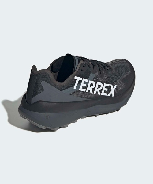 adidas（アディダス）の「テレックス アグラヴィック スピード トレイルランニング / Terrex Agravic Speed Trail Running / アディダス adidas（スニーカー・メンズ・ブラック系その他・24.0cm/24.5cm/25.0cm/25.5cm/26.0cm/26.5cm/27.0cm/27.5cm/28.0cm/28.5cm/29.0cm）」の5枚目の写真
