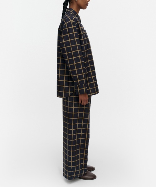 marimekko(マリメッコ)の「Tahdella Iso Ruutu / blouse(シャツ/ブラウス・レディース・ネイビー・36)」の2枚目の写真