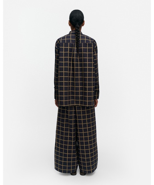marimekko(マリメッコ)の「Tahdella Iso Ruutu / blouse(シャツ/ブラウス・レディース・ネイビー・36)」の3枚目の写真