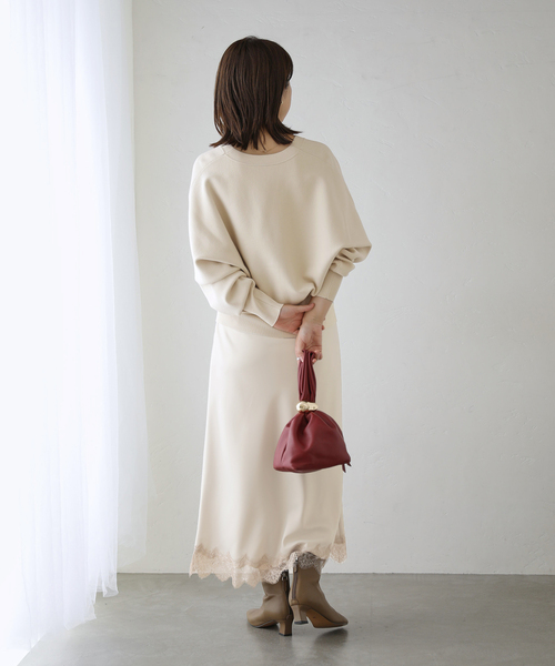 La TOTALITE(ラトータリテ)の「【洗える】Vネックシルエットカーディガン(カーディガン/ボレロ・レディース・パープル/ブラック/ホワイト・FREE)」の12枚目の写真