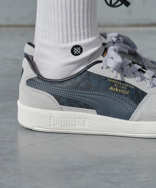 PUMA（プーマ）の「PUMA/プーマ×MONSTER HUNTER WILDS/モンスターハンター ワイルズ WILDS PALERMO アルシュベルド パレルモ スニーカー 2026年 夏 夏服（スニーカー・メンズ・グレー・28/26）」の11枚目の写真