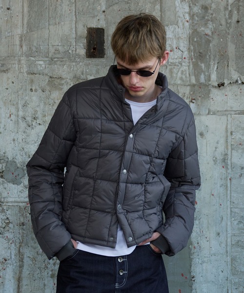 Regen Glanz(レーゲングランツ)の「compact button down paddet jacket / コンパクトボタンダウンパデッドジャケット(ブルゾン・メンズ・グレー/ブラック・MEDIUM/SMALL/LARGE)」の15枚目の写真