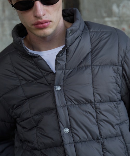 Regen Glanz(レーゲングランツ)の「compact button down paddet jacket / コンパクトボタンダウンパデッドジャケット(ブルゾン・メンズ・グレー/ブラック・MEDIUM/SMALL/LARGE)」の16枚目の写真