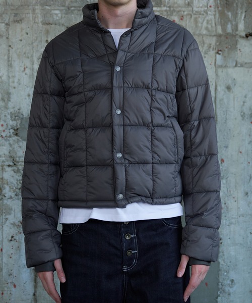 Regen Glanz(レーゲングランツ)の「compact button down paddet jacket / コンパクトボタンダウンパデッドジャケット(ブルゾン・メンズ・グレー/ブラック・MEDIUM/SMALL/LARGE)」の19枚目の写真