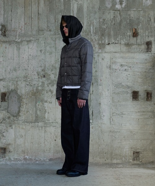 Regen Glanz(レーゲングランツ)の「compact button down paddet jacket / コンパクトボタンダウンパデッドジャケット(ブルゾン・メンズ・グレー/ブラック・MEDIUM/SMALL/LARGE)」の9枚目の写真