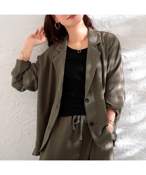 GOLDJAPAN(ゴールドジャパン)の「冷感シワ加工ジャケット【大きいサイズ対応】(テーラードジャケット・レディース・モカ/ブラック・5L/LL/3L/4L)」の14枚目の写真