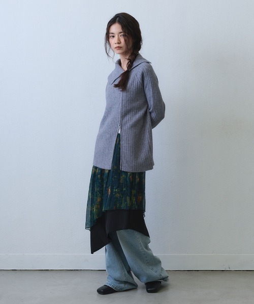 Clum(クルム)の「layered asymmetric print skirt / レイヤードアシンメトリープリントスカート(スカート・レディース・ブラック・FREE)」の7枚目の写真