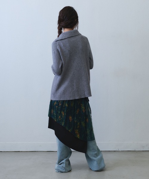 Clum(クルム)の「layered asymmetric print skirt / レイヤードアシンメトリープリントスカート(スカート・レディース・ブラック・FREE)」の8枚目の写真