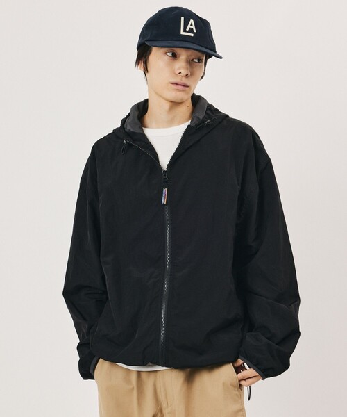 FREAK'S STORE(フリークスストア)の「限定展開 ナイロン カラーフード ジップ ブルゾン / 裾ドローコード(ブルゾン・メンズ・ブラック/チャコールグレー/ネイビー/ベージュ・MEDIUM/SMALL/LARGE)」の7枚目の写真