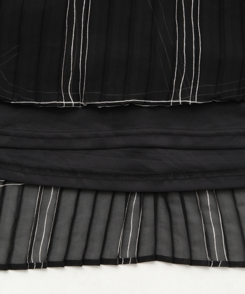 A part by(アパートバイ)の「チェックプリーツマキシスカート 747297 (スカート・レディース・ブラック/ホワイト・FREE)」の8枚目の写真