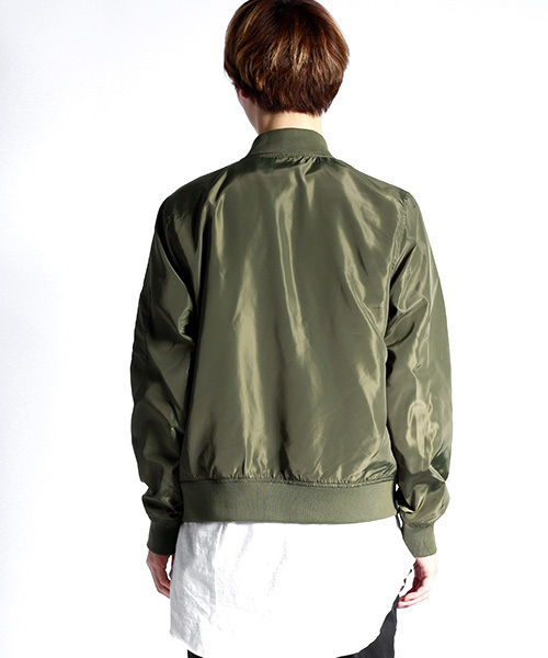 MONO-MART（モノマート）の「MA-1/フライトジャケット（MA-1・メンズ・カーキ/ブラック・L/M/XL）」の14枚目の写真