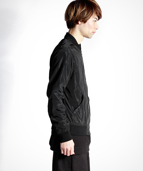 MONO-MART（モノマート）の「MA-1/フライトジャケット（MA-1・メンズ・カーキ/ブラック・L/M/XL）」の5枚目の写真