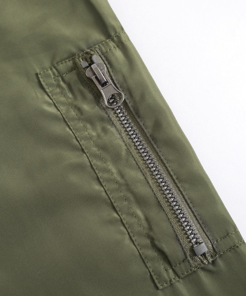 MONO-MART（モノマート）の「MA-1/フライトジャケット（MA-1・メンズ・カーキ/ブラック・L/M/XL）」の10枚目の写真