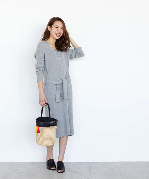 NATURAL BEAUTY BASIC（ナチュラルビューティーベーシック）の「【JJ 5月号掲載】タッセル付バケツバスケット（トートバッグ・レディース・ブラック/シルバー・ﾌﾘ-）」の11枚目の写真