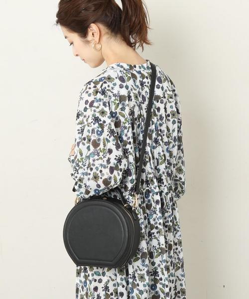 BEAUTY&YOUTH UNITED ARROWS（ビューティーアンドユースユナイテッドアローズ）の「BY∴ フェイクレザーリングショルダー -2WAY- ◆（ショルダーバッグ・レディース・ブラック・FREE）」の2枚目の写真