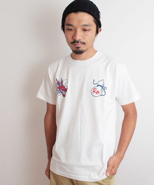ROTAR（ローター）の「Dragon Bottle ss Tee / プリント / スカジャン
