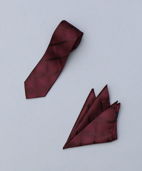 5351 POUR LES HOMMES（ゴーサンゴーイチプールオム）の「シルクジャガードスクエアネクタイ（ネクタイ・メンズ・シルバー/ブラック/ワインレッド・FREE）」の3枚目の写真