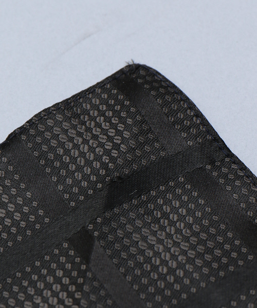 5351 POUR LES HOMMES（ゴーサンゴーイチプールオム）の「シルクジャガードスクエアネクタイ（ネクタイ・メンズ・シルバー/ブラック/ワインレッド・FREE）」の8枚目の写真