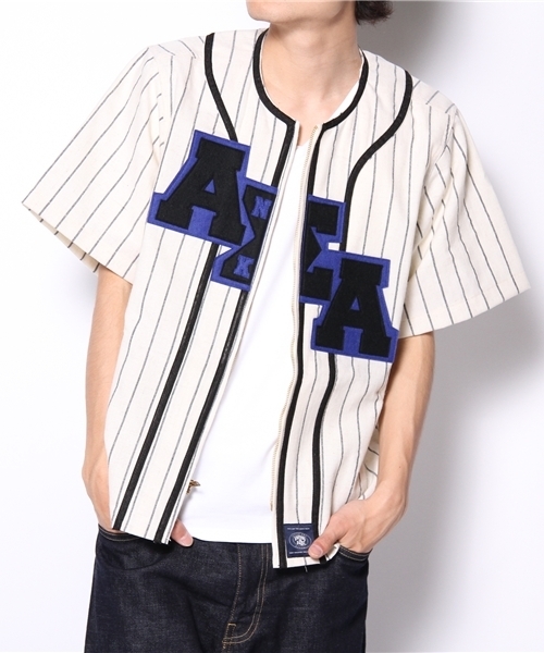 A BATHING APE（アベイシングエイプ）の「BAPE X EBBETS FIELD