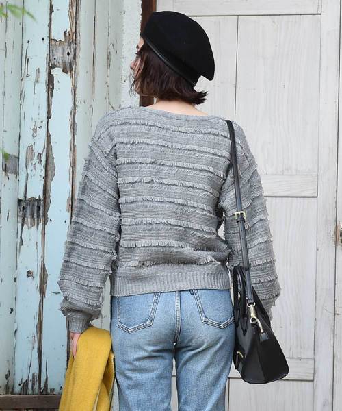 Luz Llena（ラズレナ）の「フリンジボーダーニットトップス（ニット/セーター・レディース・オフホワイト/杢グレー/パープル・MEDIUM）」の4枚目の写真