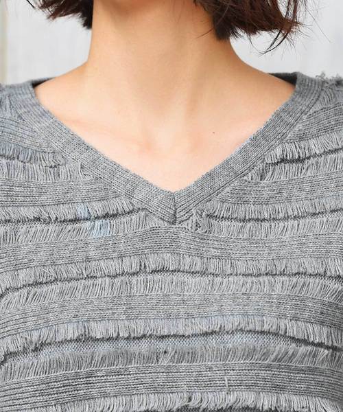 Luz Llena（ラズレナ）の「フリンジボーダーニットトップス（ニット/セーター・レディース・オフホワイト/杢グレー/パープル・MEDIUM）」の9枚目の写真