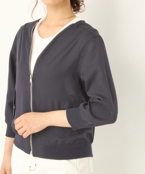 A part by（アパートバイ）の「TR/YZIPブルゾン 789399（ブルゾン・レディース・ネイビー/ベージュ/カーキ・LARGE/MEDIUM）」の13枚目の写真