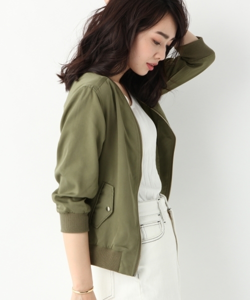 A part by（アパートバイ）の「TR/YZIPブルゾン 789399（ブルゾン・レディース・ネイビー/ベージュ/カーキ・LARGE/MEDIUM）」の16枚目の写真