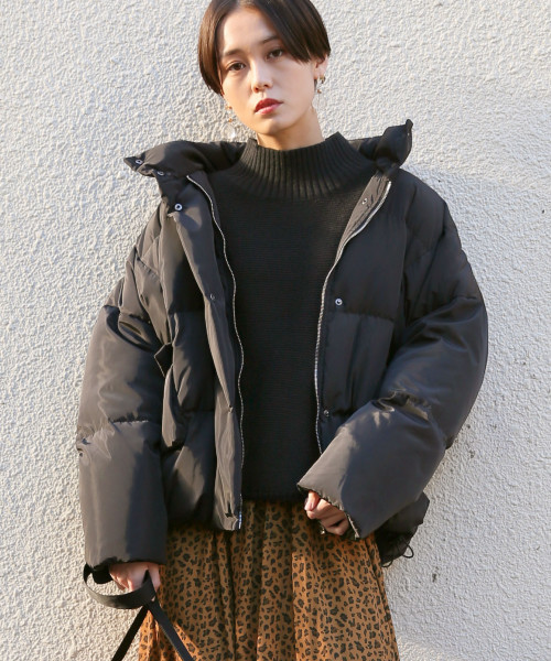 LOWRYS FARM（ローリーズファーム）の「スタンドダウン　813114（ダウンジャケット/コート・レディース・ブラック/パープル/ブルー・FREE）」の2枚目の写真