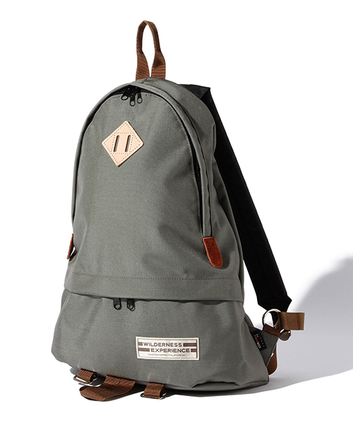 B:MING by BEAMS（ビーミングバイビームス）の「WILDERNESS EXPERIENCE / Arch（バックパック/リュック・メンズ・ブラック/ロイヤルブルー/ネイビー/ベージュ/ピンク/レッド/ブルー系その他/その他1/レッド系その他/ブラック系その他/グレー/チャコールグレー・ONE SIZE）」の5枚目の写真