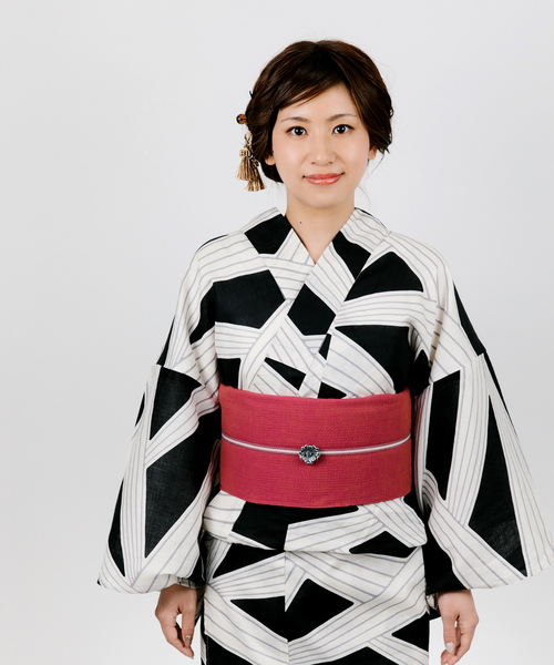 KIMONO MODERN�i�L���m���_���j�́u����+�����тQ�_�Z�b�g �_�ykagura-BLACKxpink��KIMONO MODERN�i���߁j�v�b�u���b�N×�s���N