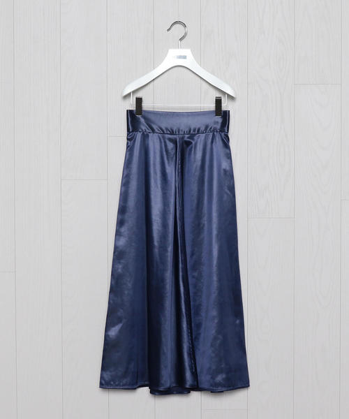 H　BEAUTY&YOUTH UNITED ARROWS（エイチビューティーアンドユースユナイテッドアローズ）の「＜H＞WET SATIN FLARE SKIRT/スカート（スカート・レディース・ネイビー/ダークグレー/ナチュラル・MEDIUM/SMALL）」の3枚目の写真