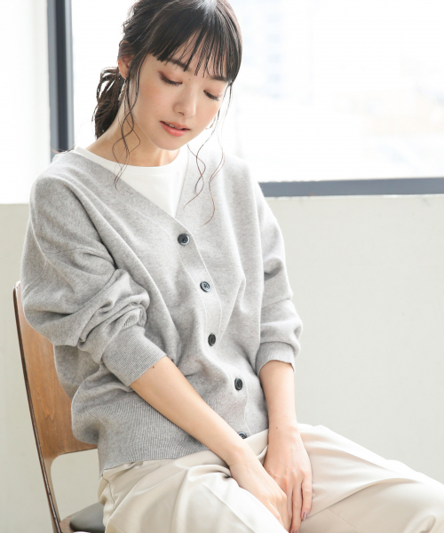 LOWRYS FARM(ローリーズファーム)の「ウスモチモチVネック LOWRYS FARM(ローリーズファーム)の「ウスモチモチVネック