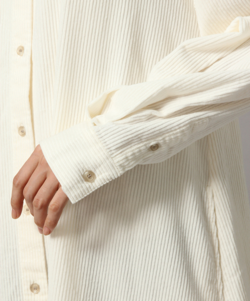 LOWRYS FARM（ローリーズファーム）の「コーデュロイシャツワンピース　848420（ワンピース・レディース・ベージュ/カーキ/アイボリー・FREE）」の13枚目の写真