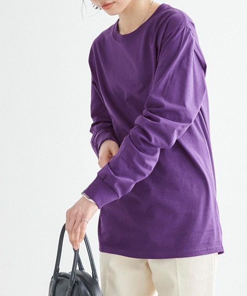 FRUIT OF THE LOOM（フルーツオブザルーム）の「【FRUIT OF THE LOOM フルーツオブザルーム】レディース オーバーサイズ クルーネック 長袖 Tシャツ（Tシャツ/カットソー・レディース・ホワイト/ブラック/チャコール/ブラウン系その他/ナチュラル/パープル/マルーン/ヘザーグレー/ネイビー・S/M/L）」の8枚目の写真