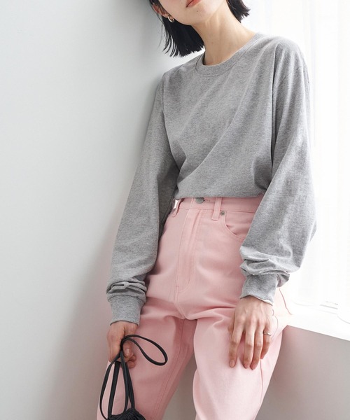 FRUIT OF THE LOOM（フルーツオブザルーム）の「【FRUIT OF THE LOOM フルーツオブザルーム】レディース オーバーサイズ クルーネック 長袖 Tシャツ（Tシャツ/カットソー・レディース・ホワイト/ブラック/チャコール/ブラウン系その他/ナチュラル/パープル/マルーン/ヘザーグレー/ネイビー・S/M/L）」の20枚目の写真