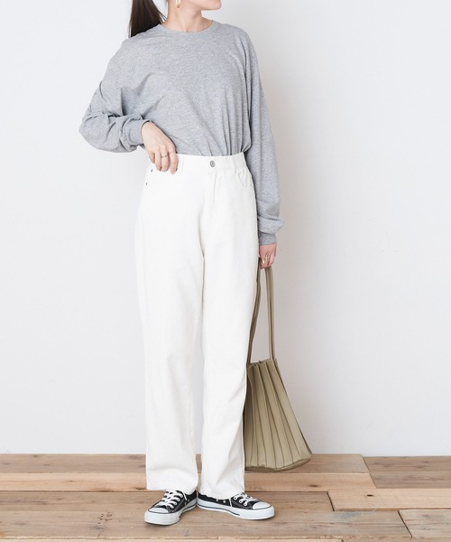 FRUIT OF THE LOOM（フルーツオブザルーム）の「【FRUIT OF THE LOOM フルーツオブザルーム】レディース オーバーサイズ クルーネック 長袖 Tシャツ（Tシャツ/カットソー・レディース・ホワイト/ブラック/チャコール/ブラウン系その他/ナチュラル/パープル/マルーン/ヘザーグレー/ネイビー・S/M/L）」の12枚目の写真