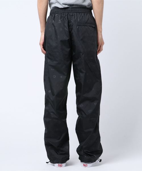 Diamond SUPPLY CO.（ダイアモンドサプライ）の「Diamond Supply Co./ダイヤモンド MONOGRAM TRACK PANTS ロンパン（その他パンツ・メンズ・ブラック・L/XL）」の2枚目の写真