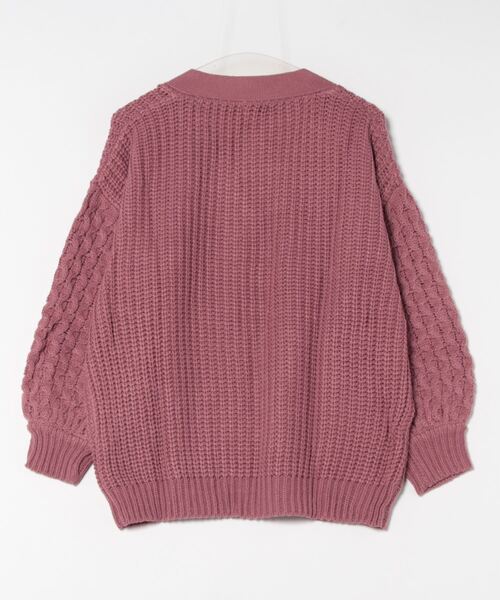 STYLEBLOCK(スタイルブロック)の「袖アラン柄ざっくりビッグシルエットケーブルカーディガン(カーディガン/ボレロ・レディース・ブラウン系その他/ピンク系その他/アイボリー/ブラック・M)」の5枚目の写真