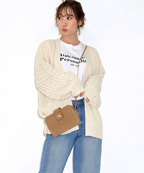 STYLEBLOCK(スタイルブロック)の「袖アラン柄ざっくりビッグシルエットケーブルカーディガン(カーディガン/ボレロ・レディース・ブラウン系その他/ピンク系その他/アイボリー/ブラック・M)」の2枚目の写真