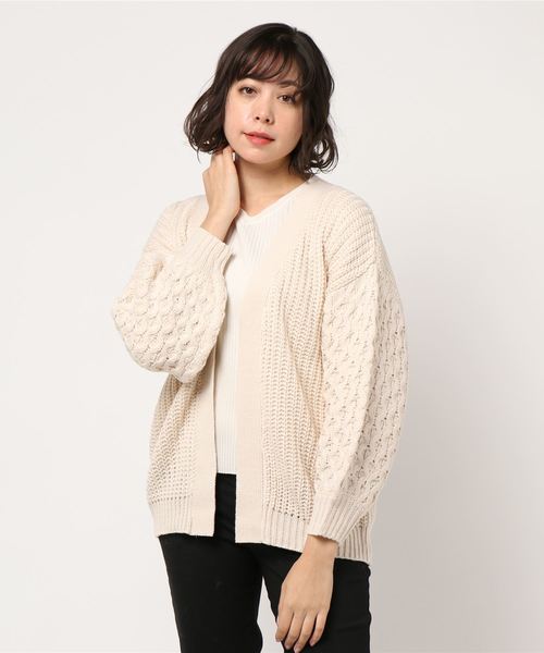 STYLEBLOCK(スタイルブロック)の「袖アラン柄ざっくりビッグシルエットケーブルカーディガン(カーディガン/ボレロ・レディース・ブラウン系その他/ピンク系その他/アイボリー/ブラック・M)」の10枚目の写真