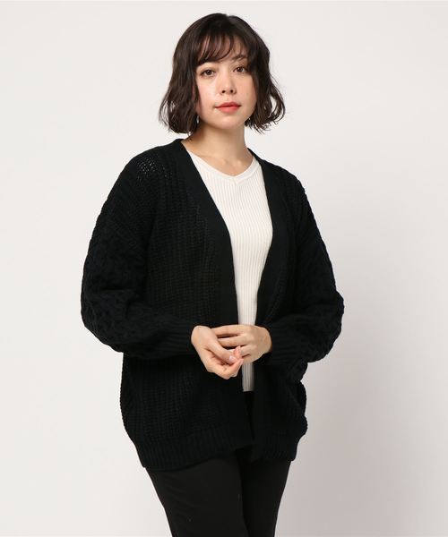 STYLEBLOCK(スタイルブロック)の「袖アラン柄ざっくりビッグシルエットケーブルカーディガン(カーディガン/ボレロ・レディース・ブラウン系その他/ピンク系その他/アイボリー/ブラック・M)」の8枚目の写真