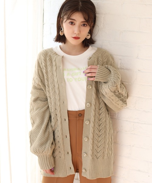 one after another NICE CLAUP（ワンアフターアナザーナイスクラップ）の「袖取り外し4wayカーディガン（カーディガン/ボレロ・レディース・ベージュ/オフホワイト/ブルー/グリーン・FREE）」の2枚目の写真