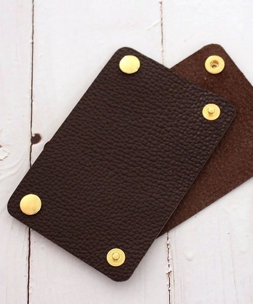 PARKS TOKYO SELECT(パークストウキョウセレクト)の「【luminio/ルミニーオ】(KST)ハンドルカバー・Sサイズ(ハンドバッグ・メンズ・ブラウン系その他/グレー系その他2/ベージュ系その他3/レッド系その他2/ブルー系その他/ブラウン系その他3/ブラック系その他2/ブラウン系その他4/ベージュ系その他6/レッド系その他5/グレー系その他/ブラック系その他6/ベージュ系その他/ブラウン系その他2/ベージュ系その他4/レッド系その他3/ベージュ系その他5/レッド系その他4/ブラック系その他/ブラック系その他5/ブラウン系その他7/ブラウン/ブラック系その他4/ブラウン系その他6/ダークブラウン/ブラック系その他3/ブラウン系その他5/ベージュ系その他2/ブルー系その他3/グリーン系その他6/グリーン系その他4/レッド系その他6/グリーン系その他5/グレー系その他3/レッド系その他/ブルー系その他2・SMALL)」の17枚目の写真