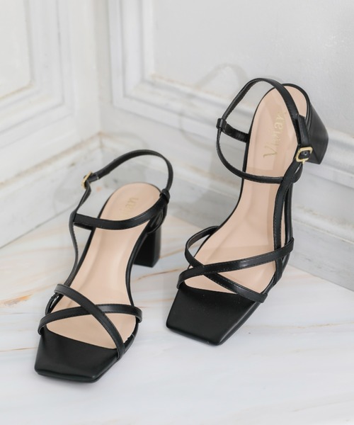 VIVIAN（ヴィヴィアン）の「スクエアトゥ華奢クロスストラップデザインサンダル（サンダル・レディース・ホワイト/ブラック/キャメル/パイソン/ベージュ系その他6/グレー系その他7/ダークブラウン・S/M/L/LL）」の3枚目の写真